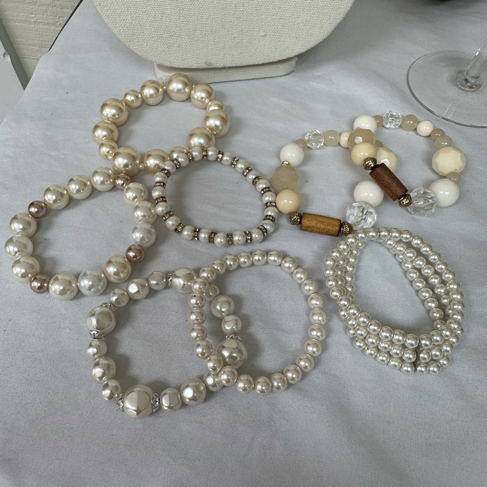 Set of 8 vintage stretch bead bracelets